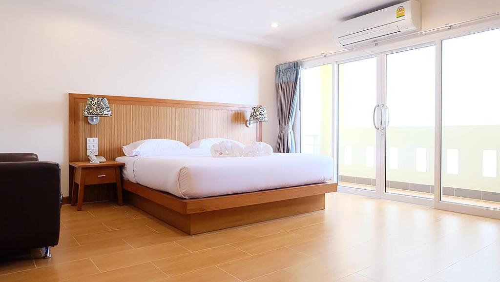 Dhotel Pattaya Nong Prue Bagian luar foto