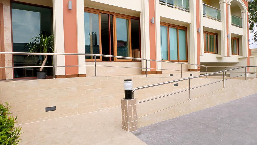 Dhotel Pattaya Nong Prue Bagian luar foto